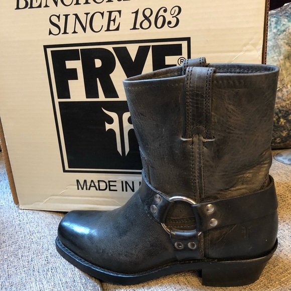Frye Shoes - Gorgeous boots—a must for the fall!